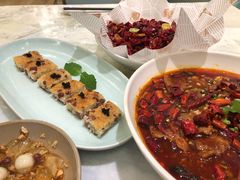 -孔雀云贵川·融合菜(长宁来福士店)