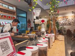 -唐咖精品咖啡(大理古城手冲店)
