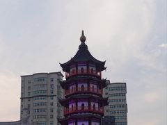 -绳金塔