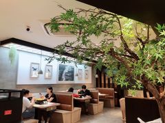 大堂-江边城外烤全鱼(长寿路店)