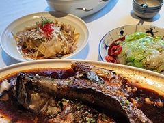 -八府香鸭·啫啫煲(华山路店)