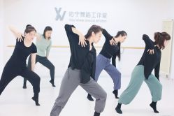 -佑宁舞蹈工作室