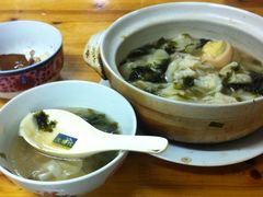 -小许三鲜砂锅馄饨店(家多乐烟酒店)