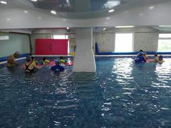 -小小王国亲子游泳(富民中心)