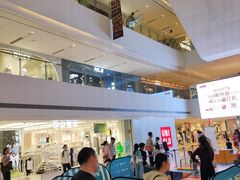 -LuOne凯德晶萃广场(徐家汇路店)