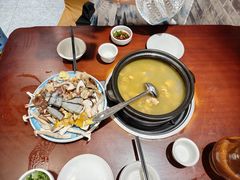 -菌之家·专业纯野生菌火锅·特色炒菌