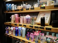 零售区-星巴克(上海南站店)