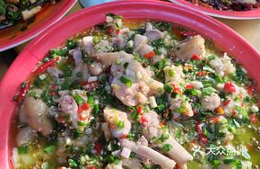 Spicy Chopped Chili Pig Trotter