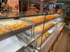 面包甜点陈列柜-吴越糕享(常熟万达店)