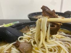 -花溪巷牛肉粉(泉城路店)