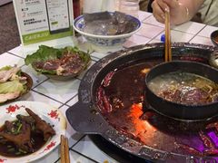 -财二舅火锅招待所