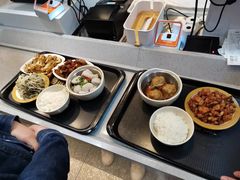 -荟选餐饮徐家汇社区食堂(徐虹北路店)