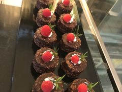 -亮马河饭店翠雅咖啡厅