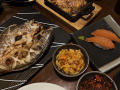 -二午一食创意日式料理(温泉步行一街店)
