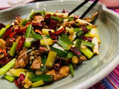 -香巴拉云南餐厅(华莱坞店)