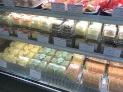 -红宝石·鲜奶小方·海派西点房(丰庄店)