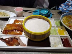 -月枫江南小馆(绿地缤纷广场店)