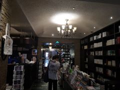 -钟书阁(松江泰晤士小镇店)