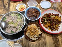 -冯烫烫跷脚牛肉·川菜小馆(武胜西街店)