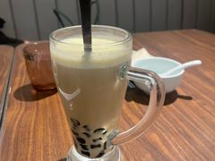 -港丽餐厅(正大店)