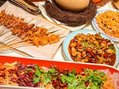 -嗨辣小聚·盘锦河蟹·海鲜烧烤龙虾(盘锦十年好店)