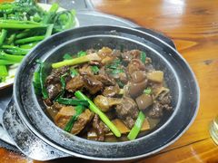 香焖驴肉-贤鲁岛贤溪农庄