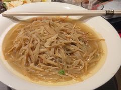 -吴越荣记苏州菜·松鼠桂鱼100%活鱼现做(斜塘老街店)