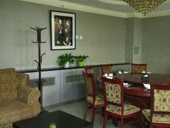 -泉味道贵州厨房(三里河店)