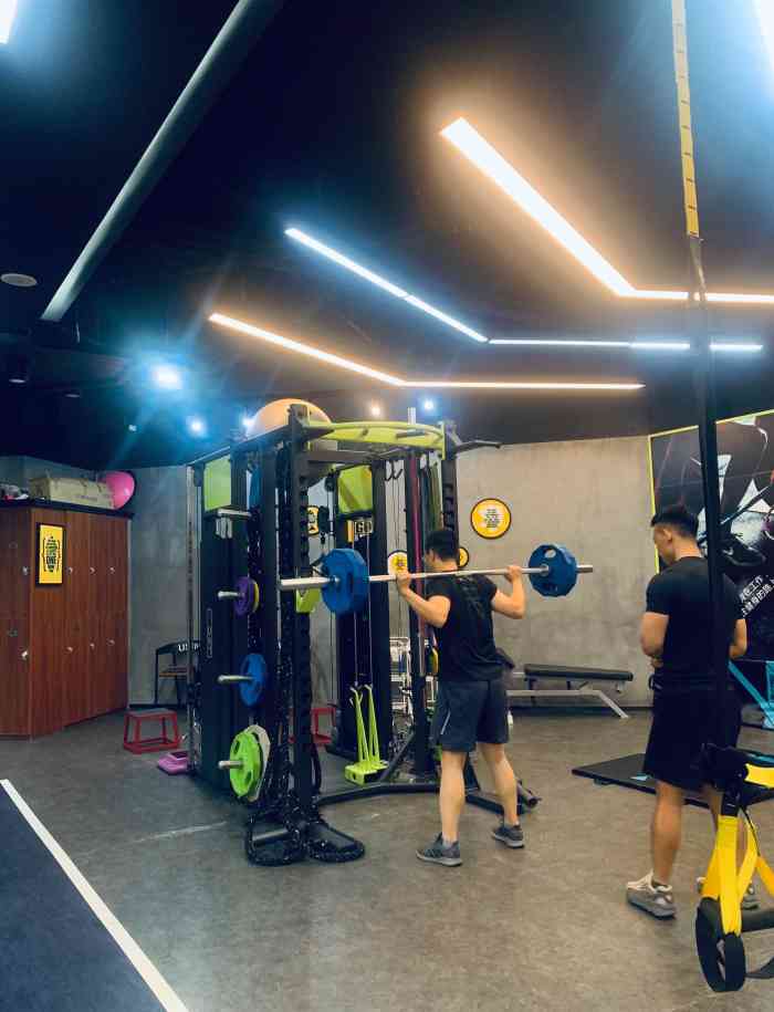 精英健身工作室(圣廷苑店)-"这个健身工作室的位置还是蛮好找的,就在