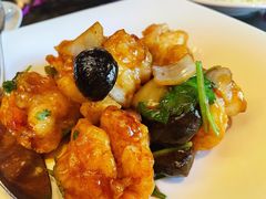 黑蒜大千爆虾球-北京四季酒店·采逸轩