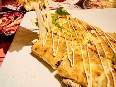 爆浆金枪鱼披萨-造精酿餐厅