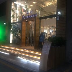 -简法造型·品牌形象店