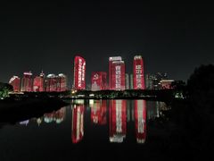 -万绿园