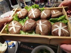 -尚尚仙·酸汤猪手·猪肚鸡火锅(华联万柳购物中心店)