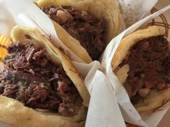 精品火烧-闫家驴肉老店(华电一校店)