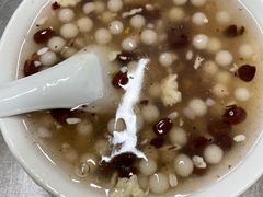 -芳婆糕团店(王府大街店)