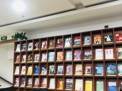 -上海市静安区图书馆(新闸路馆)