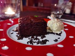 布朗尼配香草冰淇淋-小世界西餐厅(建国门店)