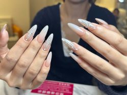 -梵莎美甲美睫