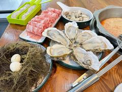 -老何家后安粉·糟粕醋海鲜火锅(三亚湾椰梦长廊店)