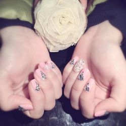 -EMILY艾枚莉美甲美睫·美颜·现磨咖啡
