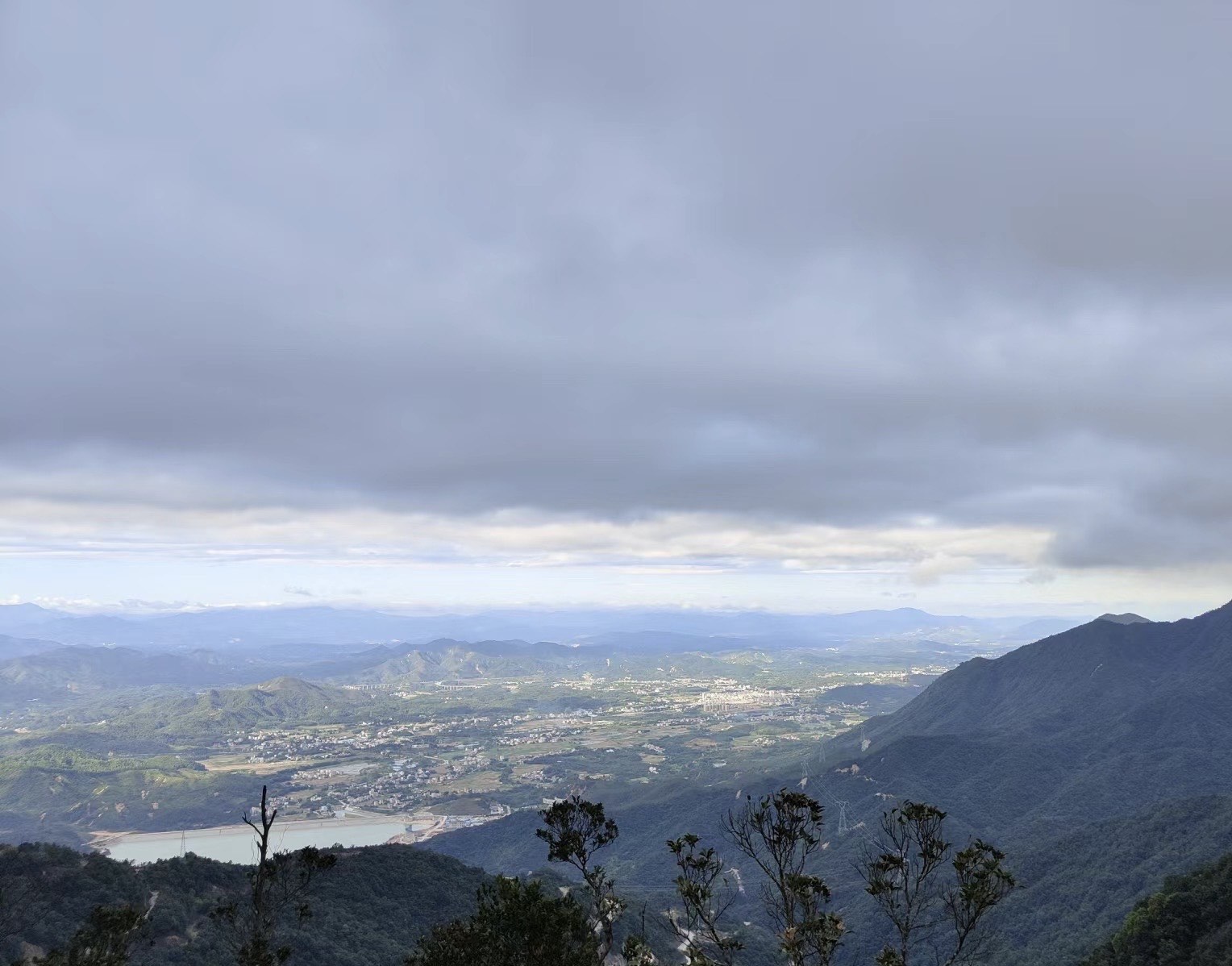 阳春八甲大山图片