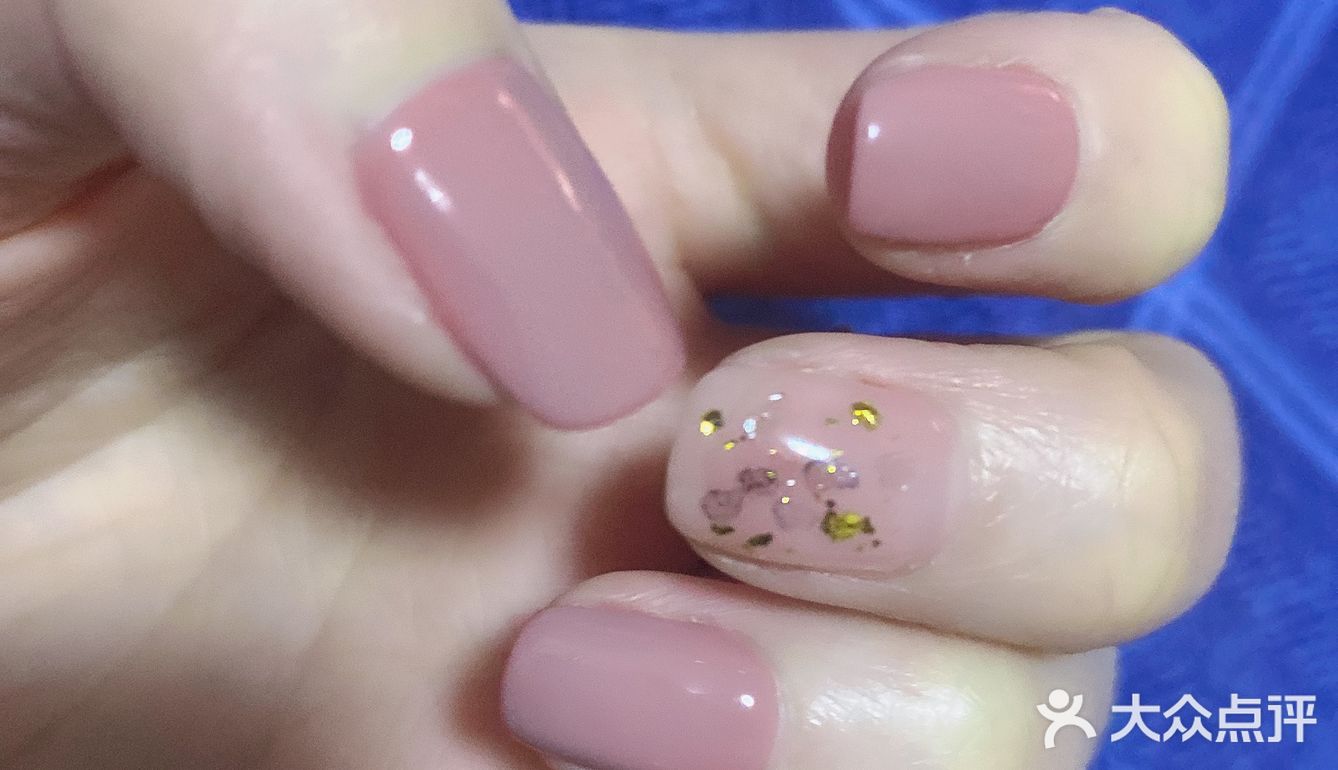 定位不准，还好店家指导，蛮好找的！