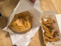 -必胜客(欢乐颂店)