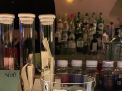 -Shift cocktail bar鸡尾酒吧