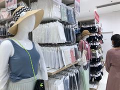 -优衣库(上海金桥国际商业广场店)