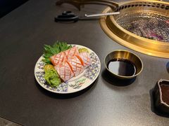 -铭牛烧肉·和牛海鲜自助(高新月牙湖店)