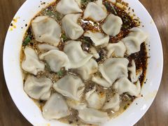 酸汤牛肉水饺-回坊马二饺子馆