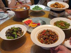 -黄泥岗·地道湖北菜(奥特莱斯店)