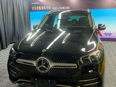 -上海星瀚奔驰4S店(红柳路店)